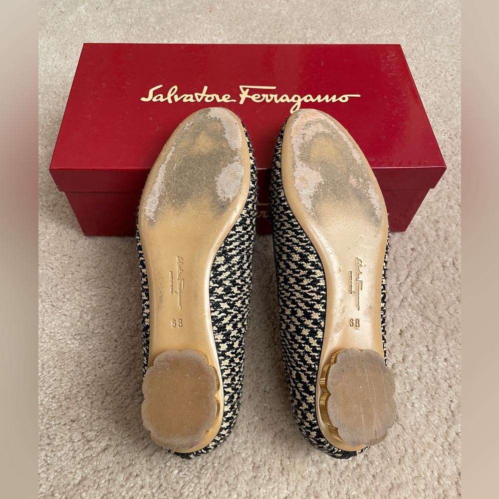 Salvatore Ferragamo Women's Sarno Bow Loafer Size 6B - Picture 7 of 9